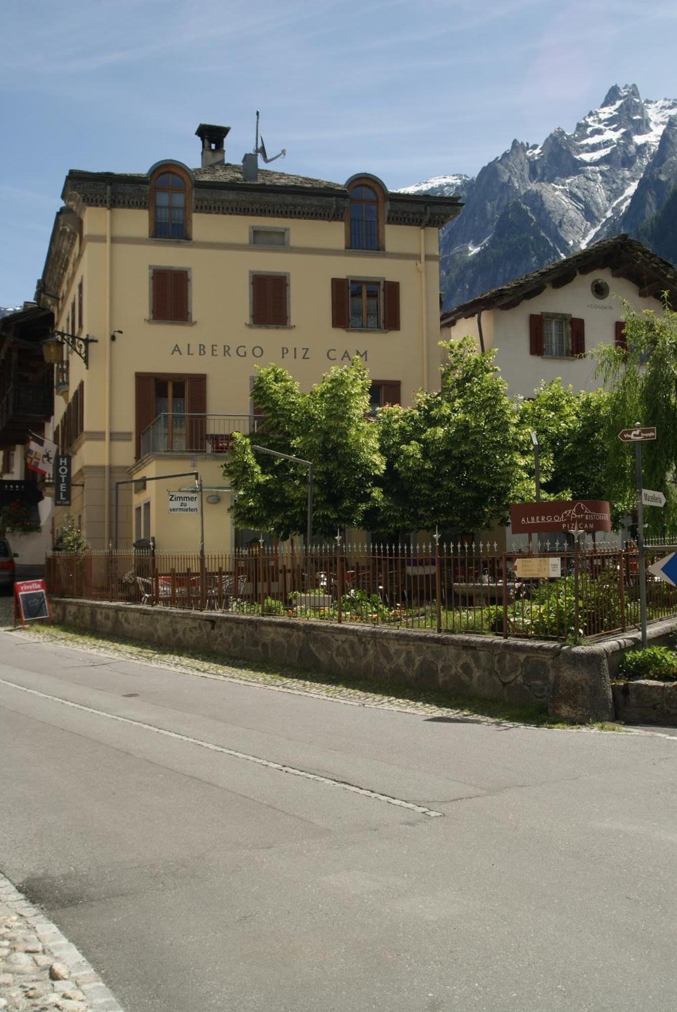 Albergo Piz Cam Vicosoprano Exterior photo