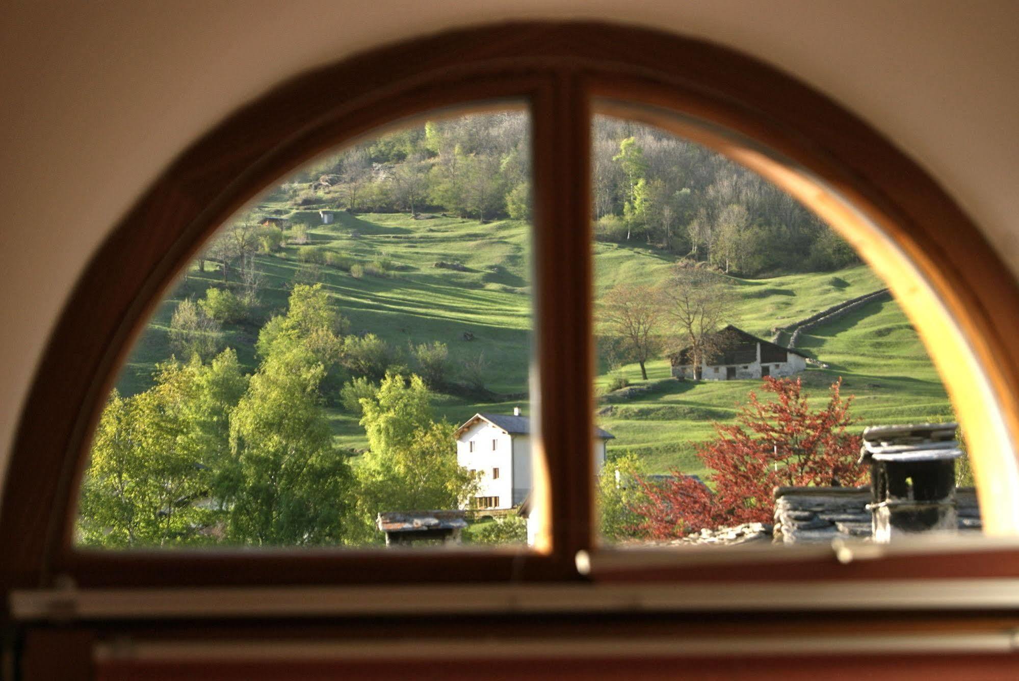 Albergo Piz Cam Vicosoprano Exterior photo